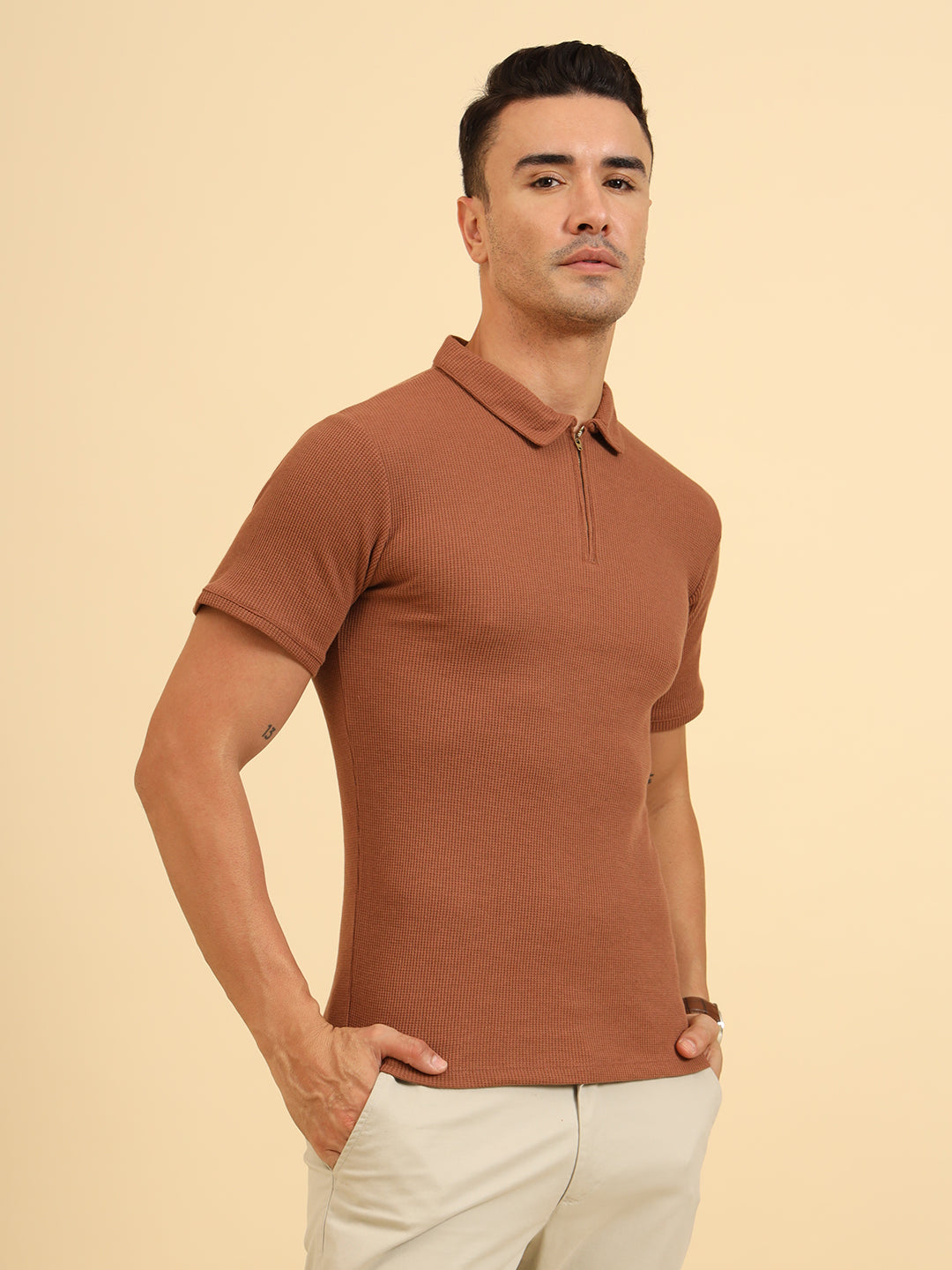 Refined Fit Polo Zipper T-Shirt Brown